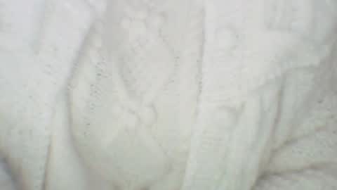 whitesweater online show from December 5, 2024, 8:00 am