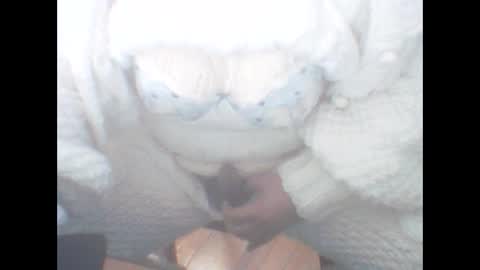 whitesweater online show from January 6, 2025, 10:13 am