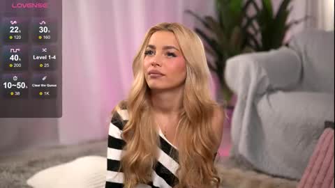 Snapshot of whitneyandrews chatting on December 3, 2025, 5:15 am whitneyandrews online show from December 3, 2025, 5:15 am