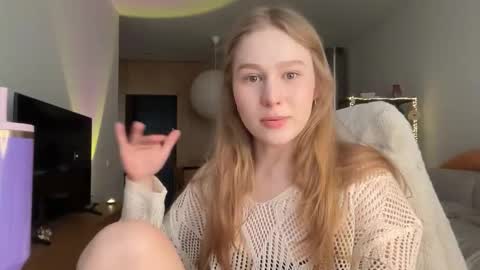 Alisa online show from November 13, 2025, 7:29 am