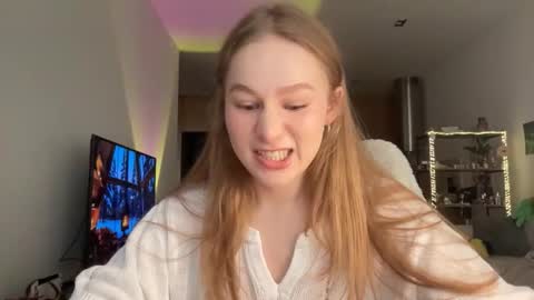 Alisa online show from December 1, 2025, 7:13 am