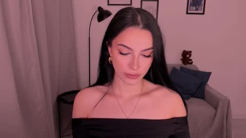 whoislulu online show from November 16, 2025, 6:46 pm