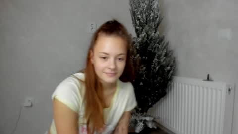 Snapshot of why_again_me chatting on December 12, 2024, 6:42 pm Veronica online show from December 12, 2024, 6:42 pm