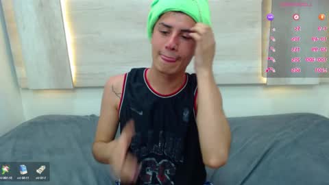 Snapshot of wickedboy_twink chatting on January 21, 2025, 8:11 pm JAISON online show from January 21, 2025, 8:11 pm