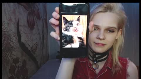 Snapshot of wicky_hey chatting on March 1, 2025, 12:17 am Victoria online show from March 1, 2025, 12:17 am