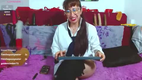 VICTORIA online show from November 10, 2025, 11:37 pm