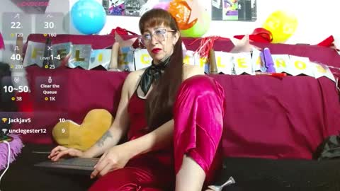 VICTORIA online show from November 21, 2025, 1:04 am