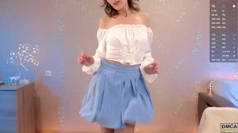 Snapshot of wild_berrrie chatting on October 29, 2025, 4:37 am Alice online show from October 29, 2025, 4:37 am