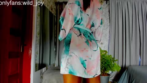 Snapshot of wild_joy chatting on December 13, 2024, 6:53 am wild_joy online show from December 13, 2024, 6:53 am