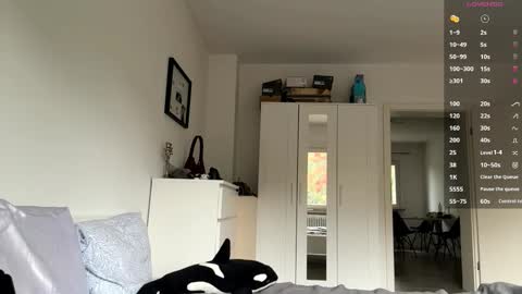 Snapshot of wildahankin chatting on October 3, 2025, 7:05 am Mia online show from October 3, 2025, 7:05 am