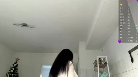 Snapshot of wildahankin chatting on October 17, 2025, 7:00 am Mia online show from October 17, 2025, 7:00 am