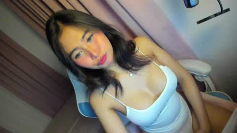 Snapshot of wildkittytrans chatting on January 12, 2025, 1:58 pm CHRISTINE online show from January 12, 2025, 1:58 pm