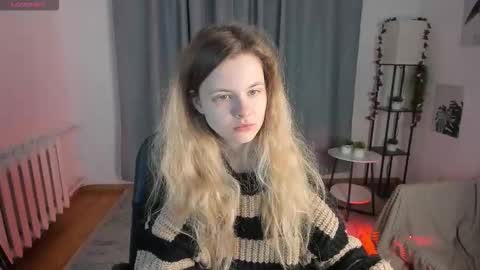 Snapshot of wildopal chatting on November 22, 2025, 5:17 am Mila 3 online show from November 22, 2025, 5:17 am