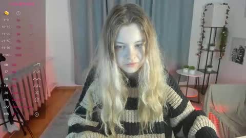 Snapshot of wildopal chatting on November 24, 2025, 5:07 am Mila 3 online show from November 24, 2025, 5:07 am