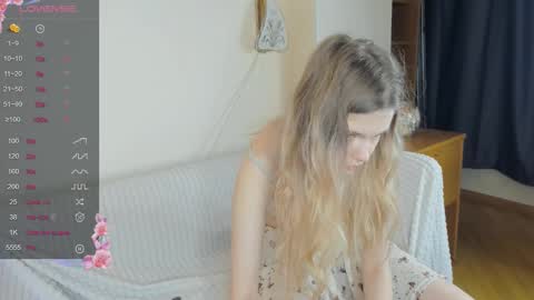 Snapshot of wildopal chatting on December 14, 2025, 5:24 am Mila 3 online show from December 14, 2025, 5:24 am