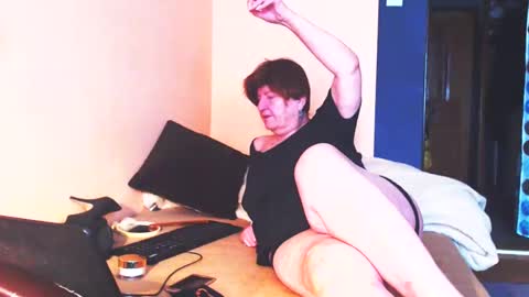 WildRedCat online show from February 18, 2025, 10:38 am