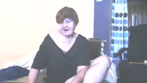 WildRedCat online show from September 9, 2025, 11:32 am