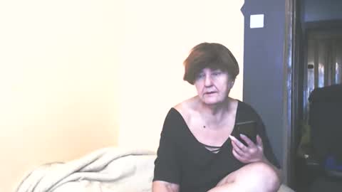 WildRedCat online show from September 23, 2025, 10:18 am