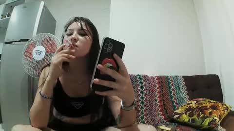 Wild Strawberry online show from February 10, 2025, 3:03 am