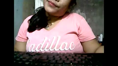 wildveron_205 online show from December 3, 2025, 12:25 pm