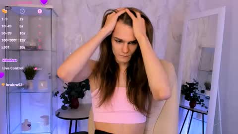 Snapshot of will_snake chatting on November 27, 2025, 8:22 pm Will My schedule for this week Monday Tuesday ThursdaySaturday online show from November 27, 2025, 8:22 pm