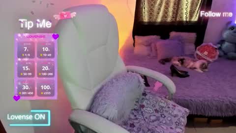 Snapshot of will_thomson_t chatting on November 29, 2025, 1:14 pm sofia and will online show from November 29, 2025, 1:14 pm