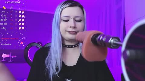 Snapshot of will_vand0m chatting on February 27, 2025, 9:36 pm Your virtual girlfriend online show from February 27, 2025, 9:36 pm