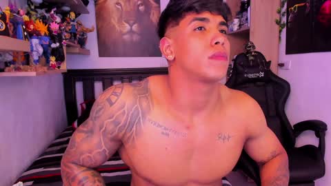 Snapshot of william_dracko9 chatting on December 2, 2024, 6:52 am Dracko online show from December 2, 2024, 6:52 am