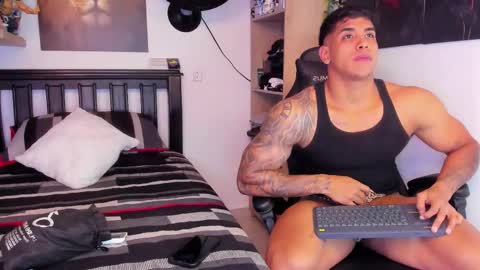 Snapshot of william_dracko9 chatting on September 14, 2025, 3:49 am Dracko online show from September 14, 2025, 3:49 am