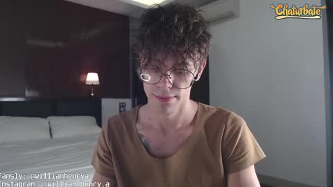 Snapshot of william_henry_a chatting on January 13, 2025, 3:23 am William online show from January 13, 2025, 3:23 am