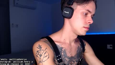 Snapshot of william_henry_a chatting on October 31, 2025, 6:47 am William online show from October 31, 2025, 6:47 am