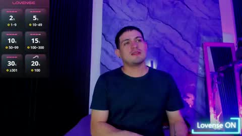 Snapshot of william_steel_ chatting on September 18, 2025, 11:45 am William Steel online show from September 18, 2025, 11:45 am