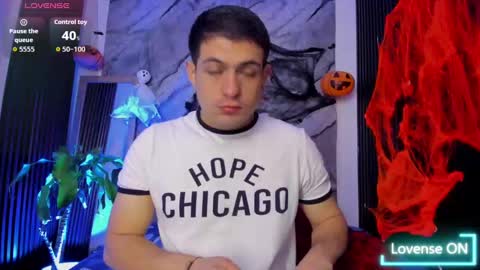 Snapshot of william_steel_ chatting on October 9, 2025, 12:03 pm William Steel online show from October 9, 2025, 12:03 pm