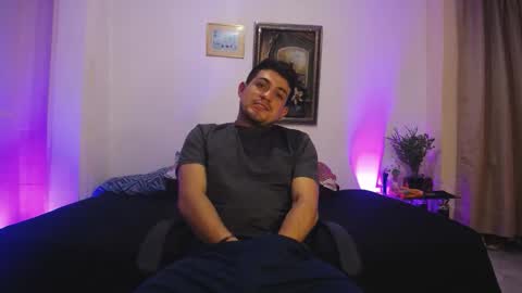 William Steel online show from December 19, 2025, 6:59 pm