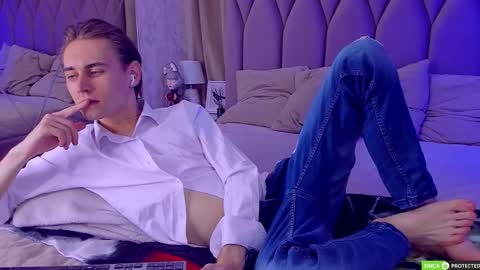 William online show from October 6, 2025, 3:04 am