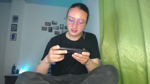 willmonkey online show from November 28, 2025, 2:36 am