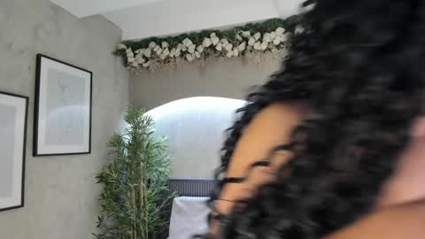 Snapshot of willow_hendrix chatting on December 20, 2024, 6:24 pm Ms Willow online show from December 20, 2024, 6:24 pm