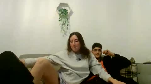 willy_est_95 online show from November 26, 2025, 12:33 am