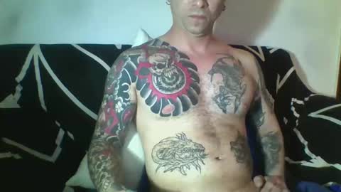 Snapshot of willyandres chatting on November 1, 2025, 7:21 am willyandres online show from November 1, 2025, 7:21 am