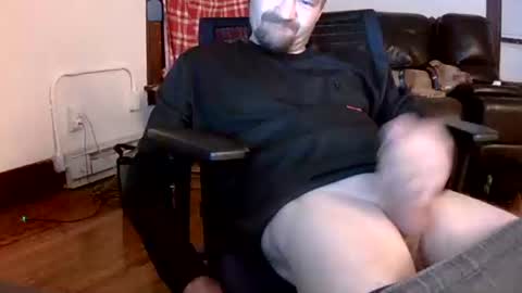 Snapshot of willydogg83 chatting on November 7, 2025, 6:57 am willydogg83 online show from November 7, 2025, 6:57 am