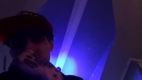 wilsond9479 online show from November 27, 2025, 2:41 pm