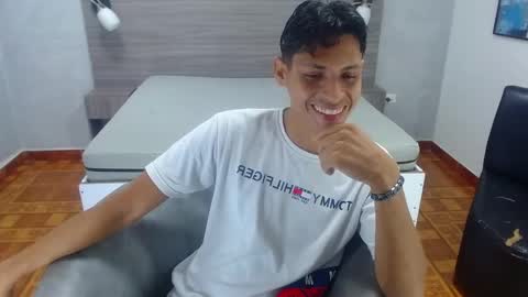 Wiltom online show from November 6, 2025, 3:29 am