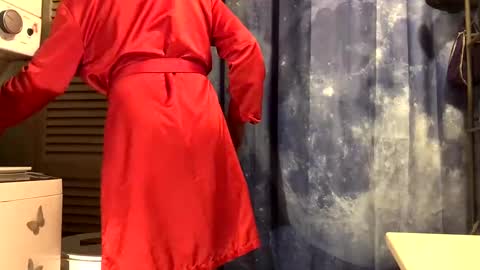 Snapshot of wiltryanything2x chatting on September 18, 2025, 7:54 am Will online show from September 18, 2025, 7:54 am