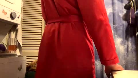 Snapshot of wiltryanything2x chatting on October 1, 2025, 7:25 am Will online show from October 1, 2025, 7:25 am