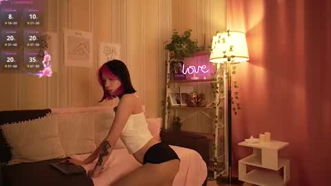 Winaria online show from September 23, 2025, 4:15 am