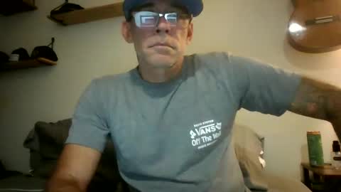 wingnutt765733 online show from October 25, 2025, 5:26 am