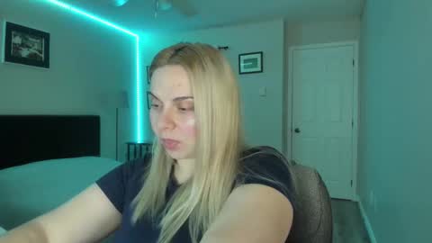 Winter Miracle online show from November 10, 2025, 5:12 pm