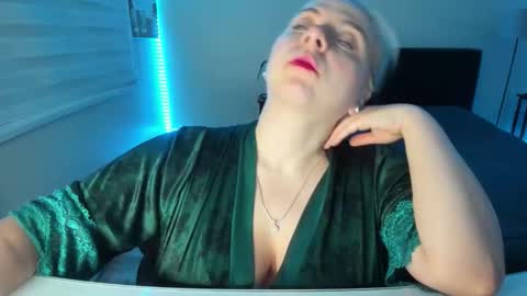 Winter Miracle online show from November 23, 2025, 6:02 am