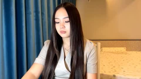 Snapshot of winterluchini chatting on November 22, 2025, 2:16 pm Amina online show from November 22, 2025, 2:16 pm