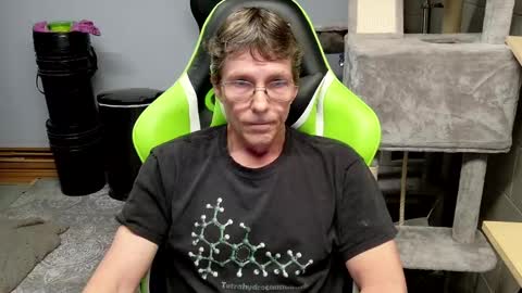 wirehead1970 online show from October 25, 2025, 1:07 pm